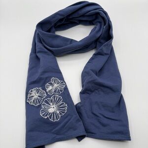 Tag Aloha Co. Women's Embroidered Hibiscus Knit Scarf SV3 Blue One Size EUC